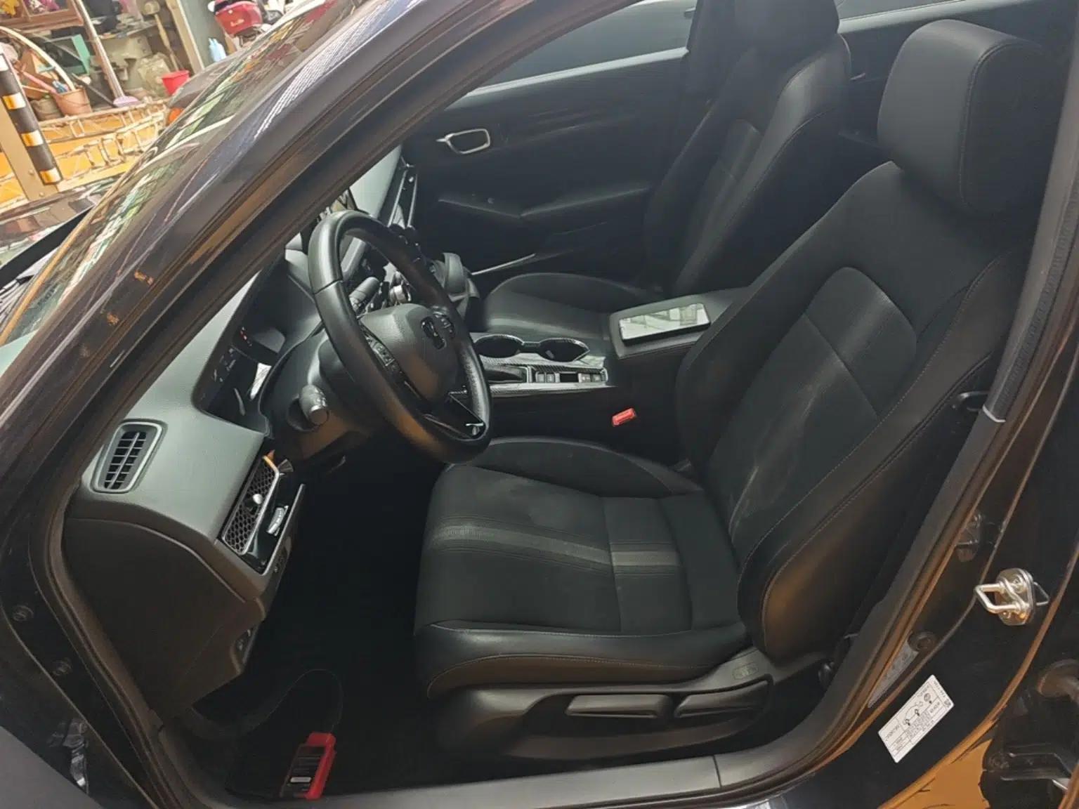Honda Civic 2022 240TURBO CVT Dynamic Edition — миниатюра 22