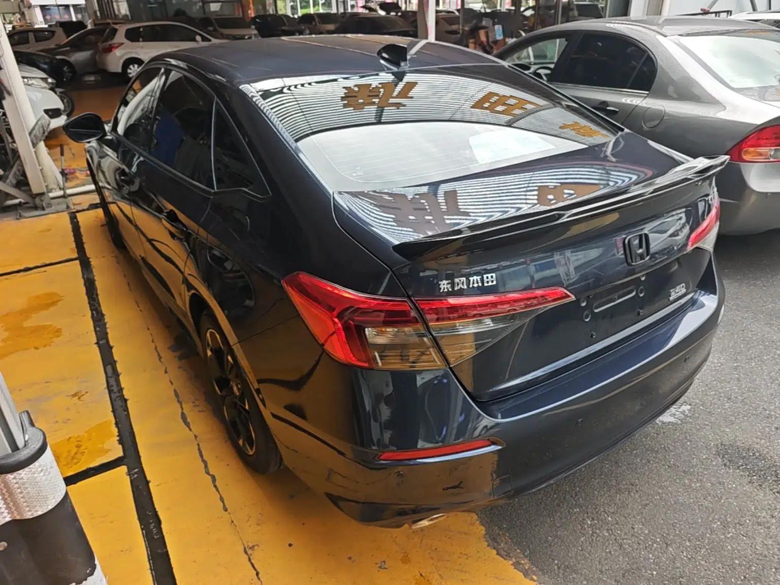 Honda Civic 2022 240TURBO CVT Dynamic Edition — миниатюра 4