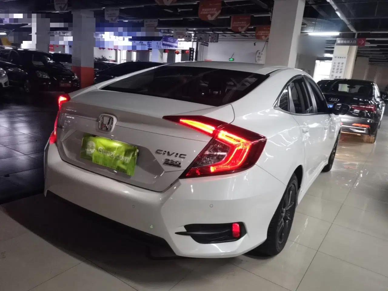 Honda Civic 2019 220TURBO CVT Dynamic Edition China VI — миниатюра 6