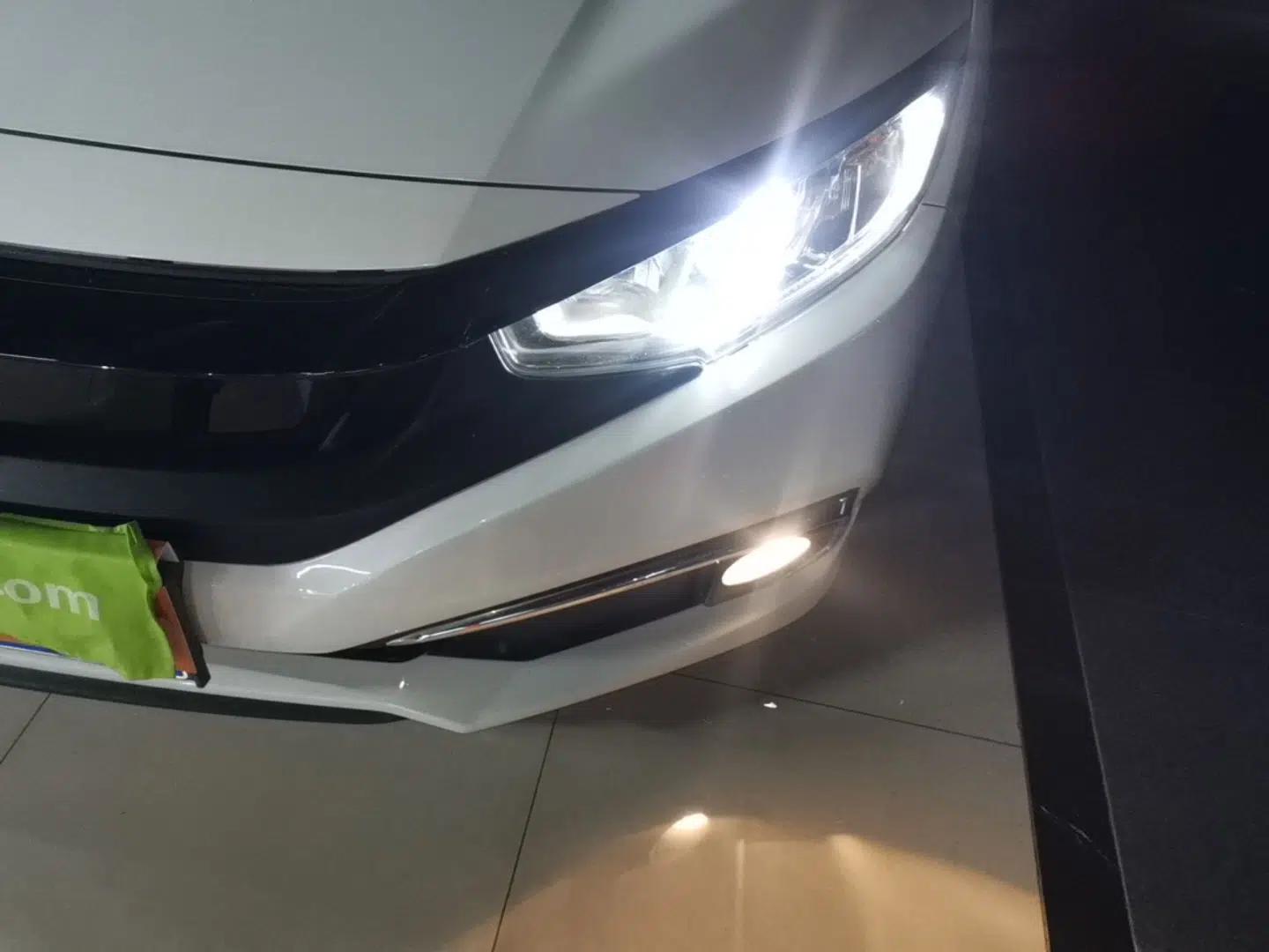 Honda Civic 2019 220TURBO CVT Dynamic Edition China VI — миниатюра 8