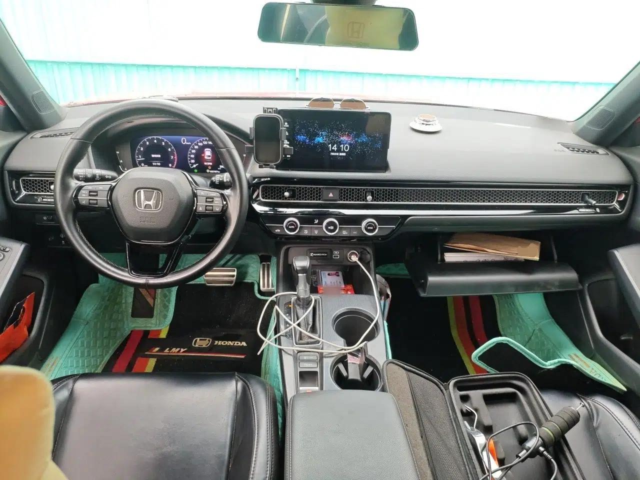 Honda Civic 2022 240TURBO CVT Dynamic Edition — миниатюра 9