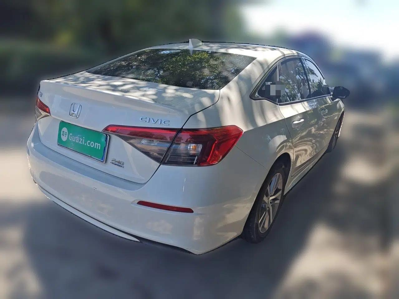 Honda Civic 2022 240TURBO CVT Dynamic Edition — миниатюра 6