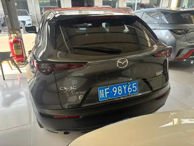 Mazda CX-30 2021 2.0L Automatic Premium Edition — миниатюра 8