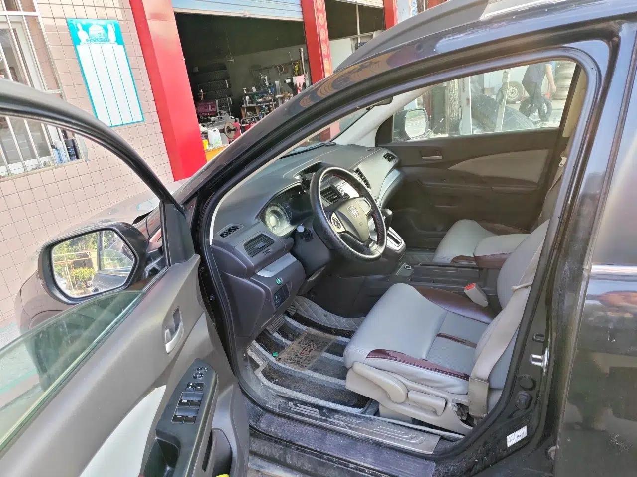 Honda CR-V 2012 2.0L two-wheel drive urban version — миниатюра 16