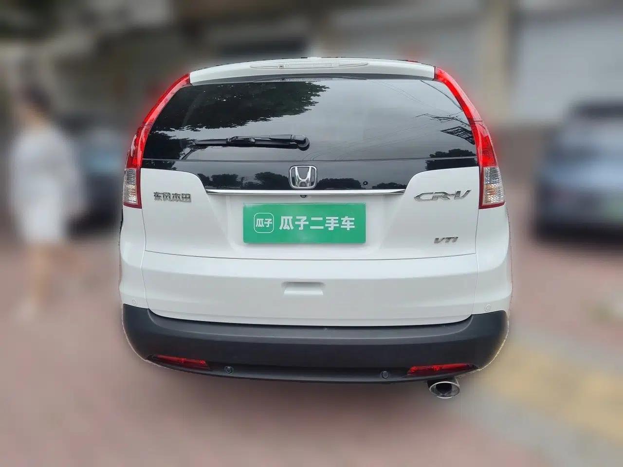 Honda CR-V 2013 2.4L two-wheel drive luxury version — миниатюра 5