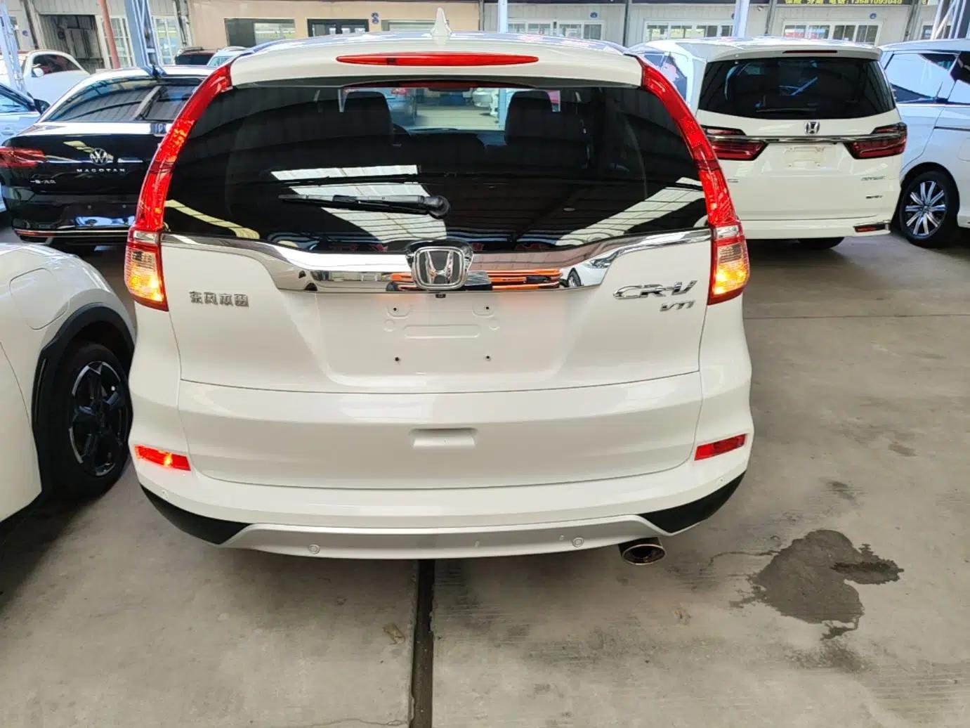 Honda CR-V 2015 2.4L two-wheel drive luxury version — миниатюра 5
