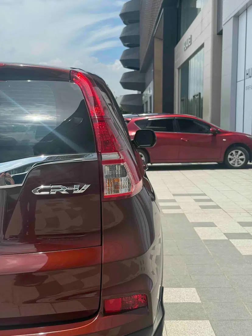 Honda CR-V 2016 2.0L two-wheel drive Urban Edition — миниатюра 20