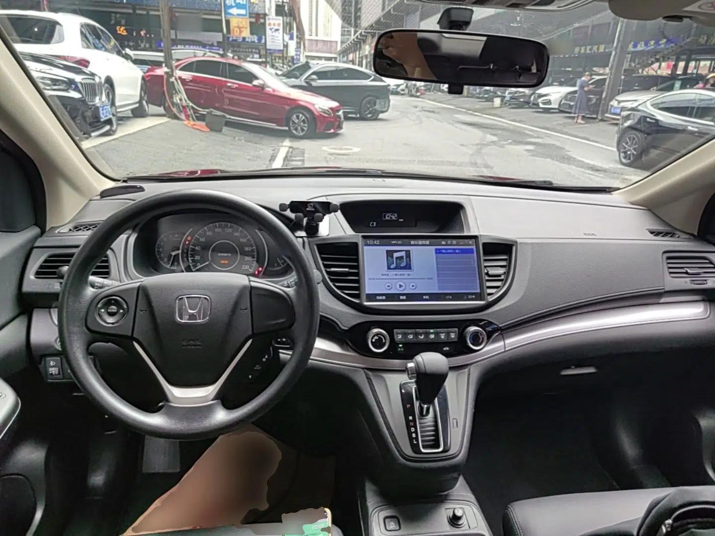 Honda CR-V 2016 2.0L two-wheel drive Urban Edition — миниатюра 24