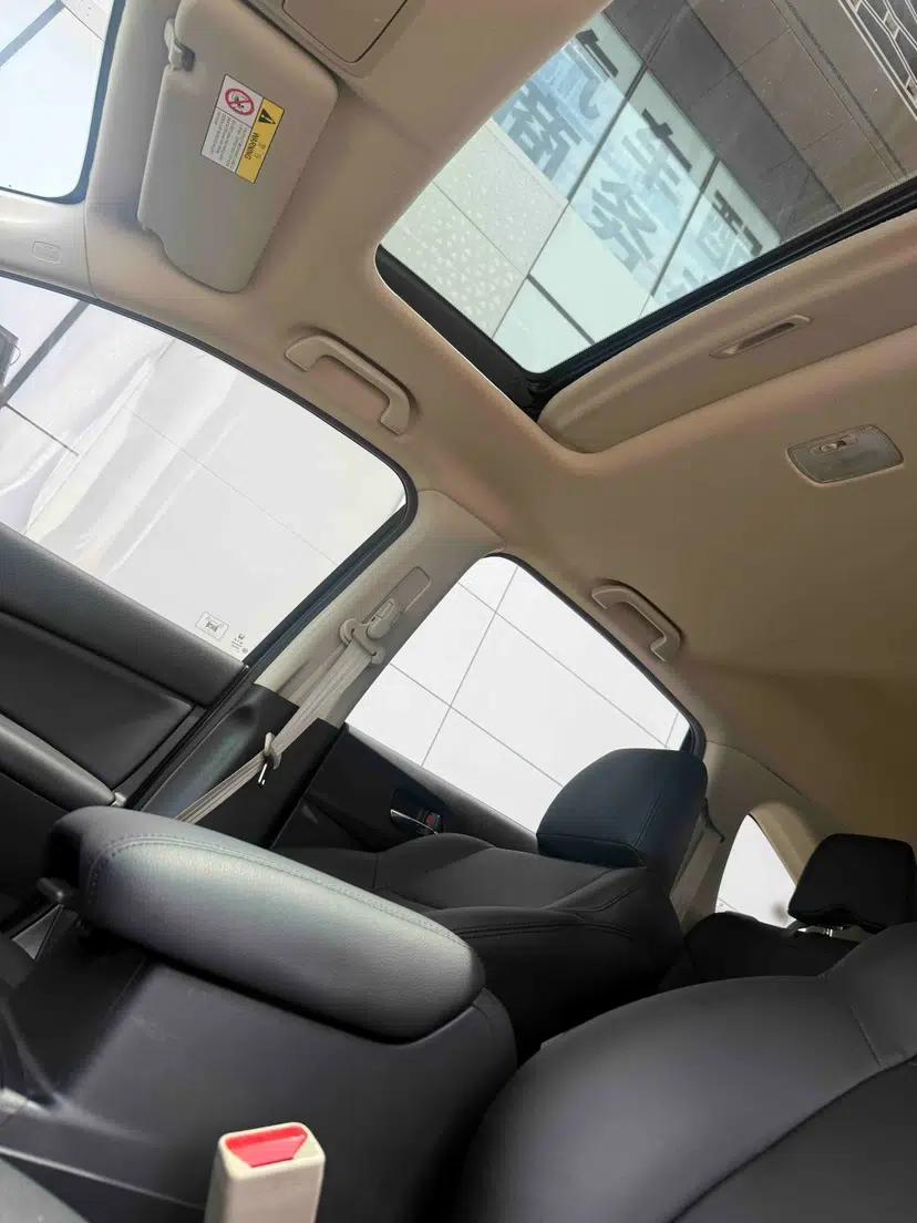 Honda CR-V 2016 2.0L two-wheel drive Urban Edition — миниатюра 39
