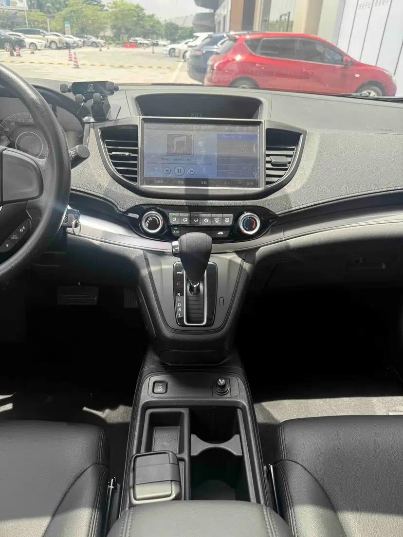 Honda CR-V 2016 2.0L two-wheel drive Urban Edition — миниатюра 45