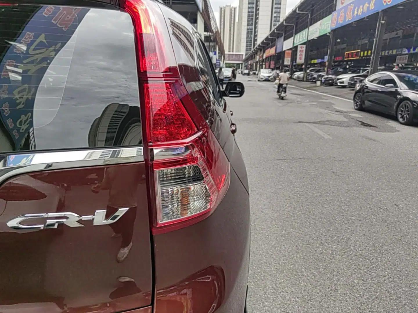 Honda CR-V 2016 2.0L two-wheel drive Urban Edition — миниатюра 9