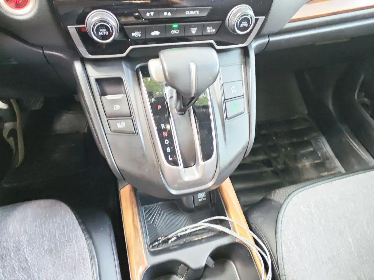 Honda CR-V 2017 240TURBO CVT Front-Wheel Drive Fashion Edition — миниатюра 14