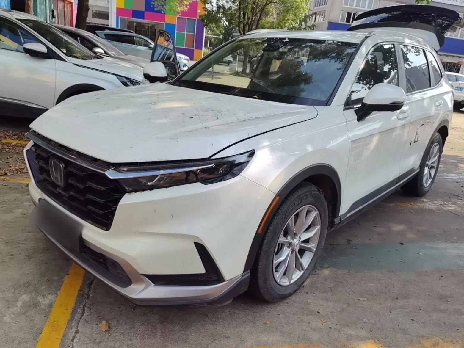 Honda CR-V 2023 240TURBO Two-Wheel Drive Deluxe Edition 7 Seats — миниатюра 1