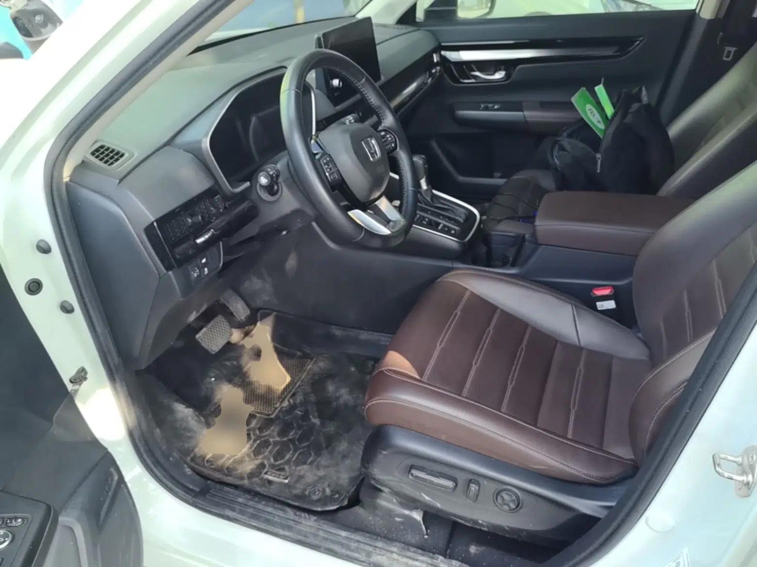 Honda CR-V 2023 240TURBO Two-Wheel Drive Deluxe Edition 7 Seats — миниатюра 22