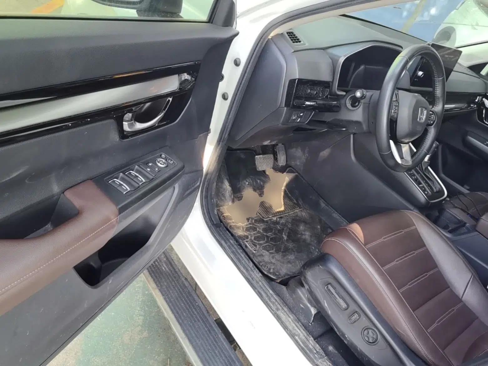 Honda CR-V 2023 240TURBO Two-Wheel Drive Deluxe Edition 7 Seats — миниатюра 23