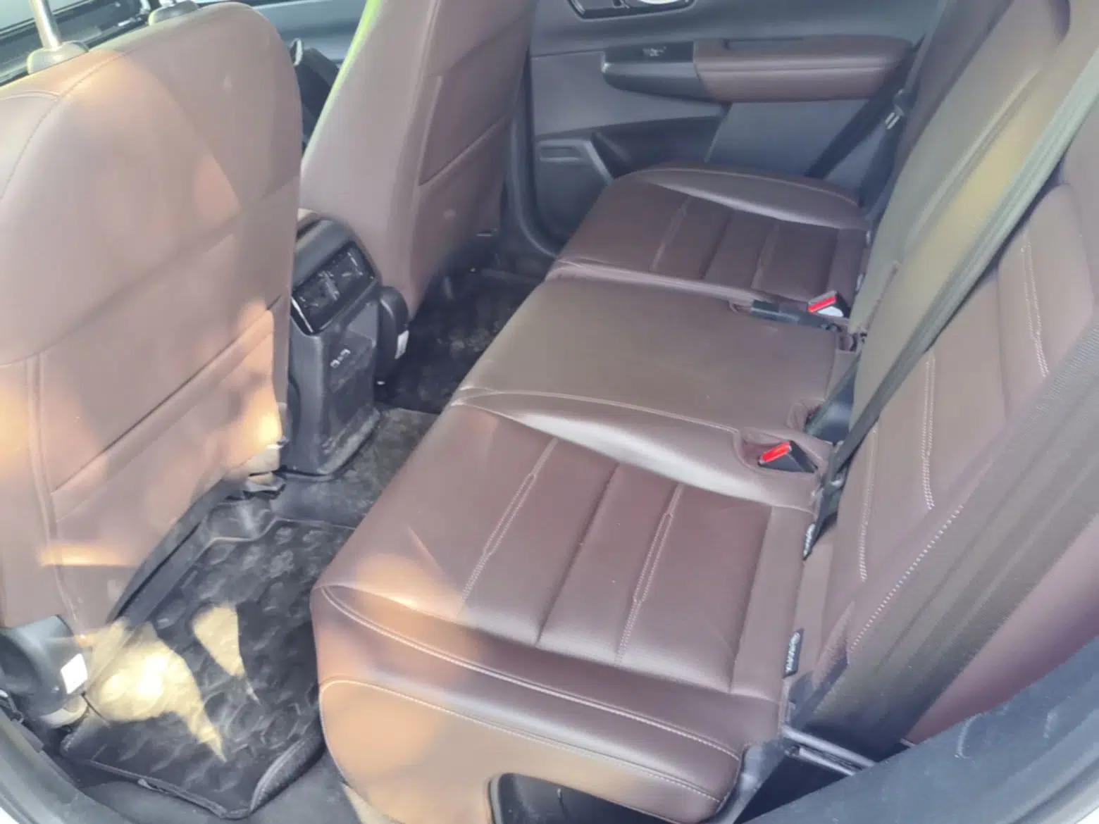 Honda CR-V 2023 240TURBO Two-Wheel Drive Deluxe Edition 7 Seats — миниатюра 25