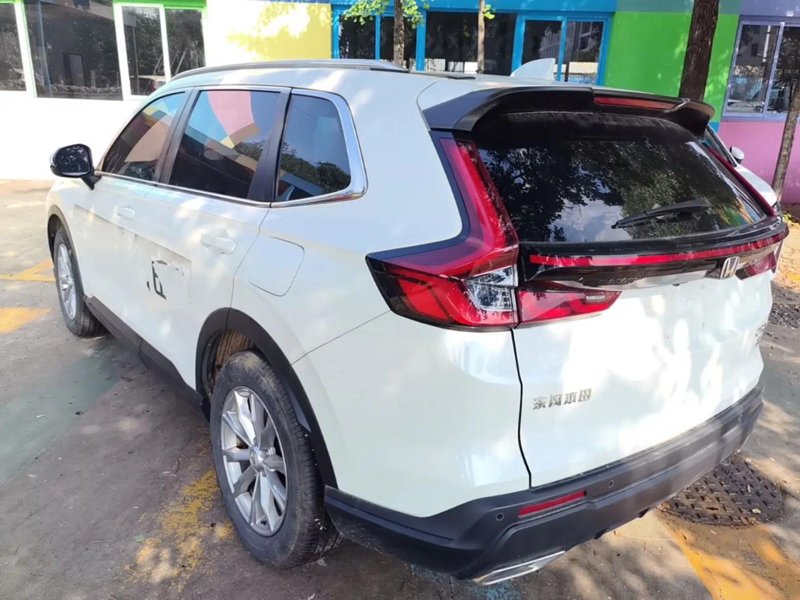 Honda CR-V 2023 240TURBO Two-Wheel Drive Deluxe Edition 7 Seats — миниатюра 4