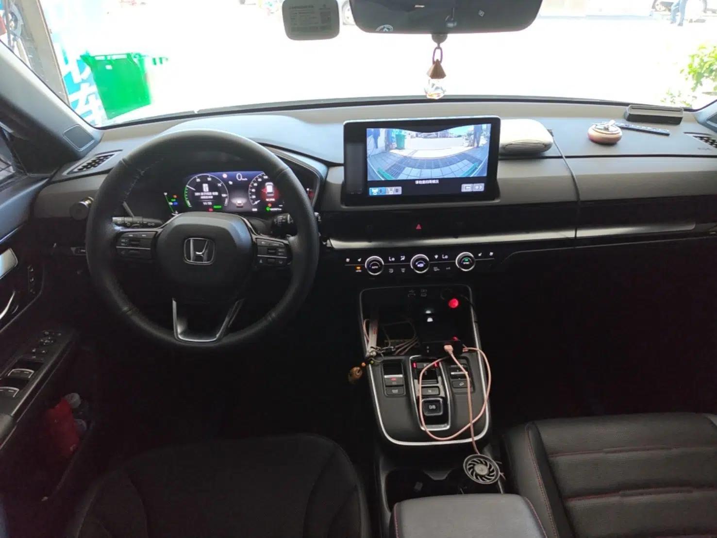 Honda CR-V 2024 2.0L eHEV Two-Wheel Drive Smart Edition — миниатюра 12