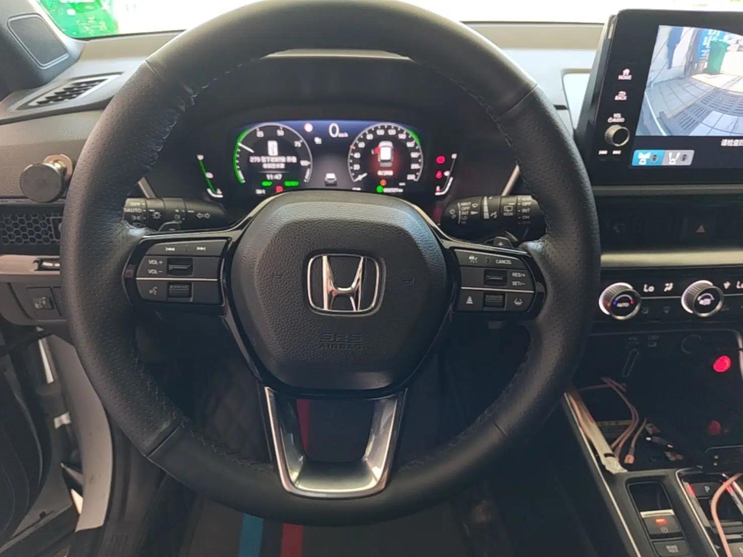 Honda CR-V 2024 2.0L eHEV Two-Wheel Drive Smart Edition — миниатюра 13