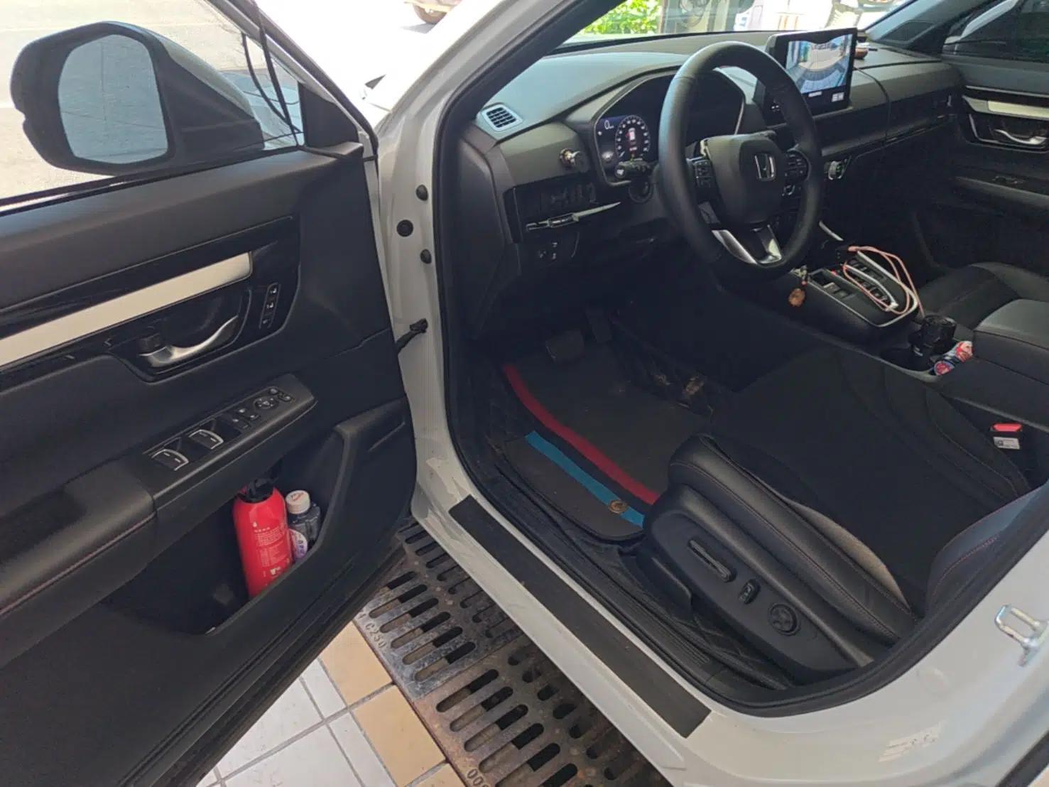 Honda CR-V 2024 2.0L eHEV Two-Wheel Drive Smart Edition — миниатюра 18