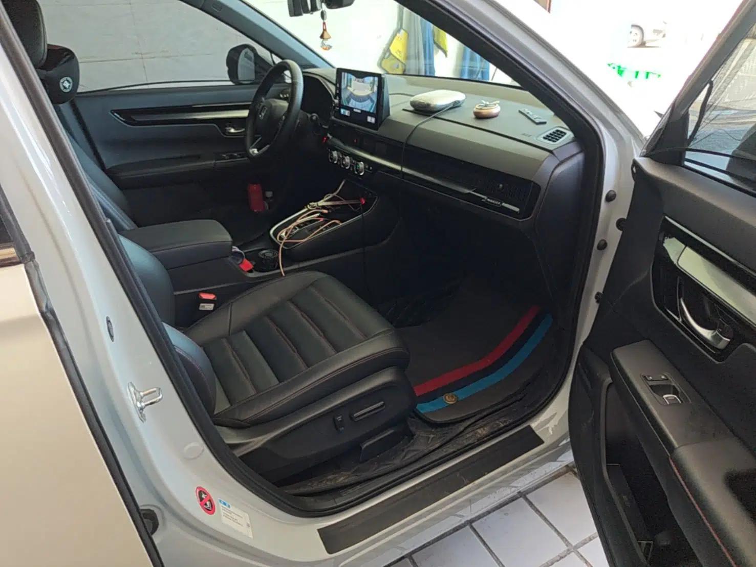 Honda CR-V 2024 2.0L eHEV Two-Wheel Drive Smart Edition — миниатюра 19