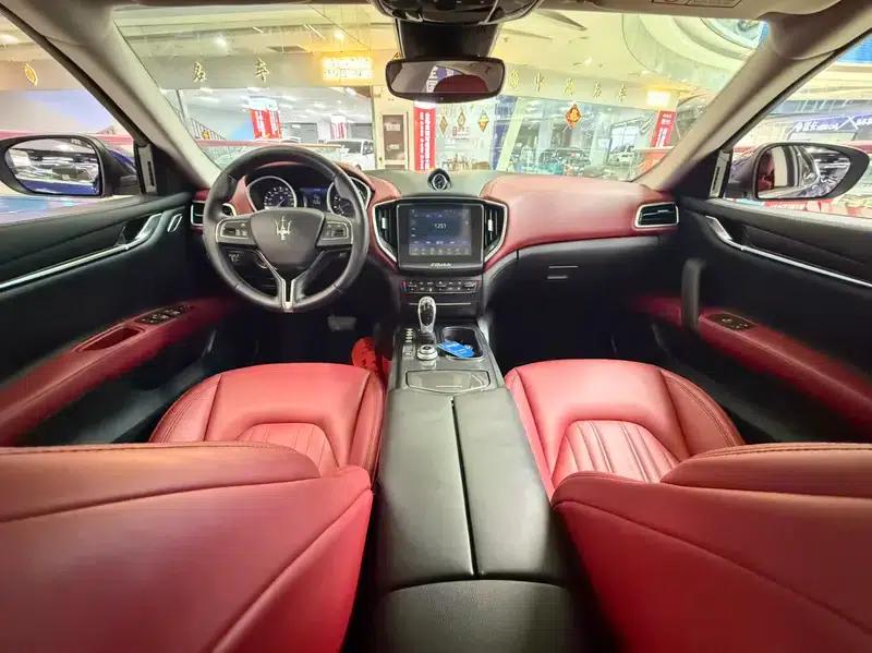 2014 Ghibli 3.0T Standard Edition — миниатюра 13