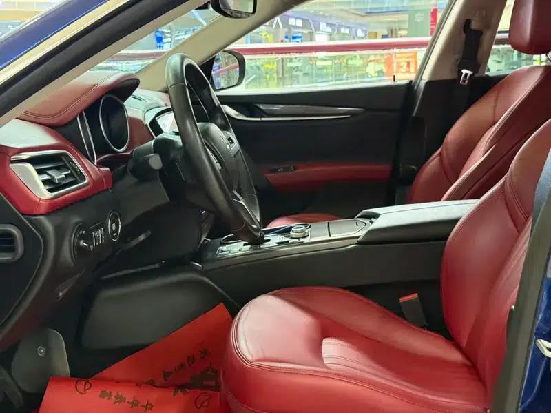 2014 Ghibli 3.0T Standard Edition — миниатюра 18