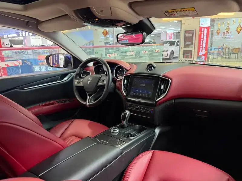 2014 Ghibli 3.0T Standard Edition — миниатюра 7
