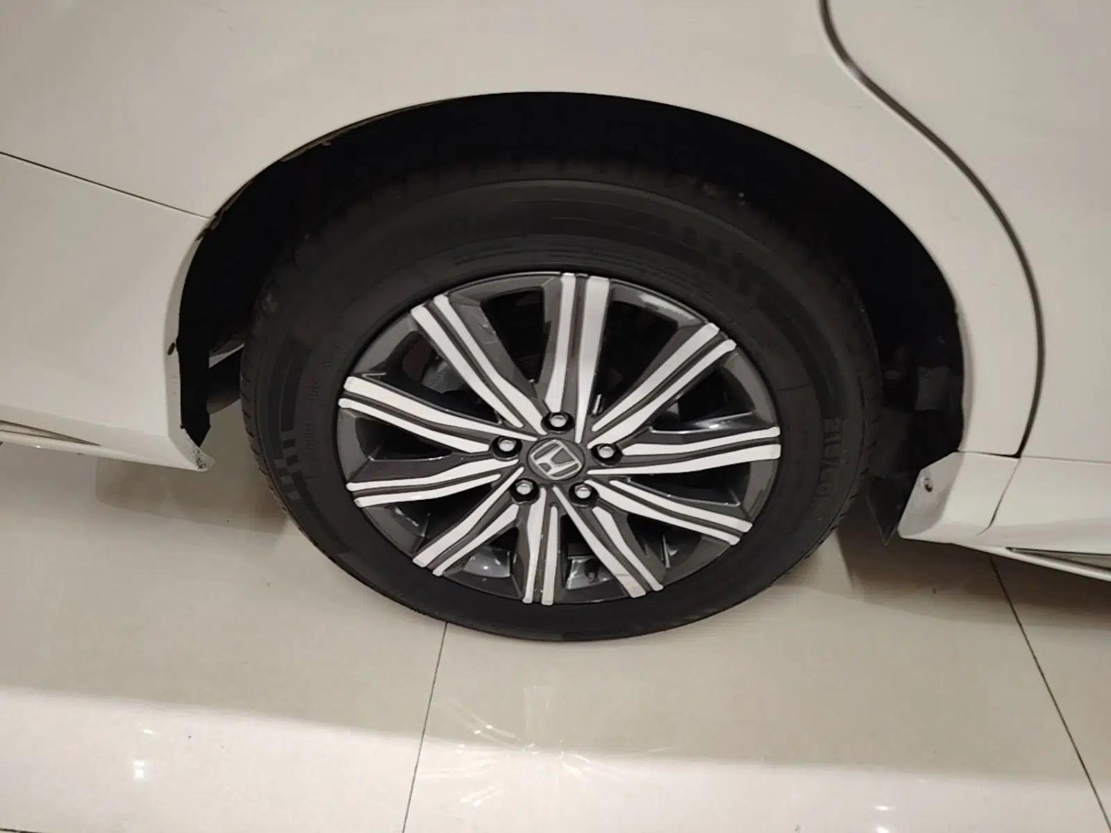 Honda Odyssey 2024 2.0L eHEV Sharp & Enjoy Edition — миниатюра 11
