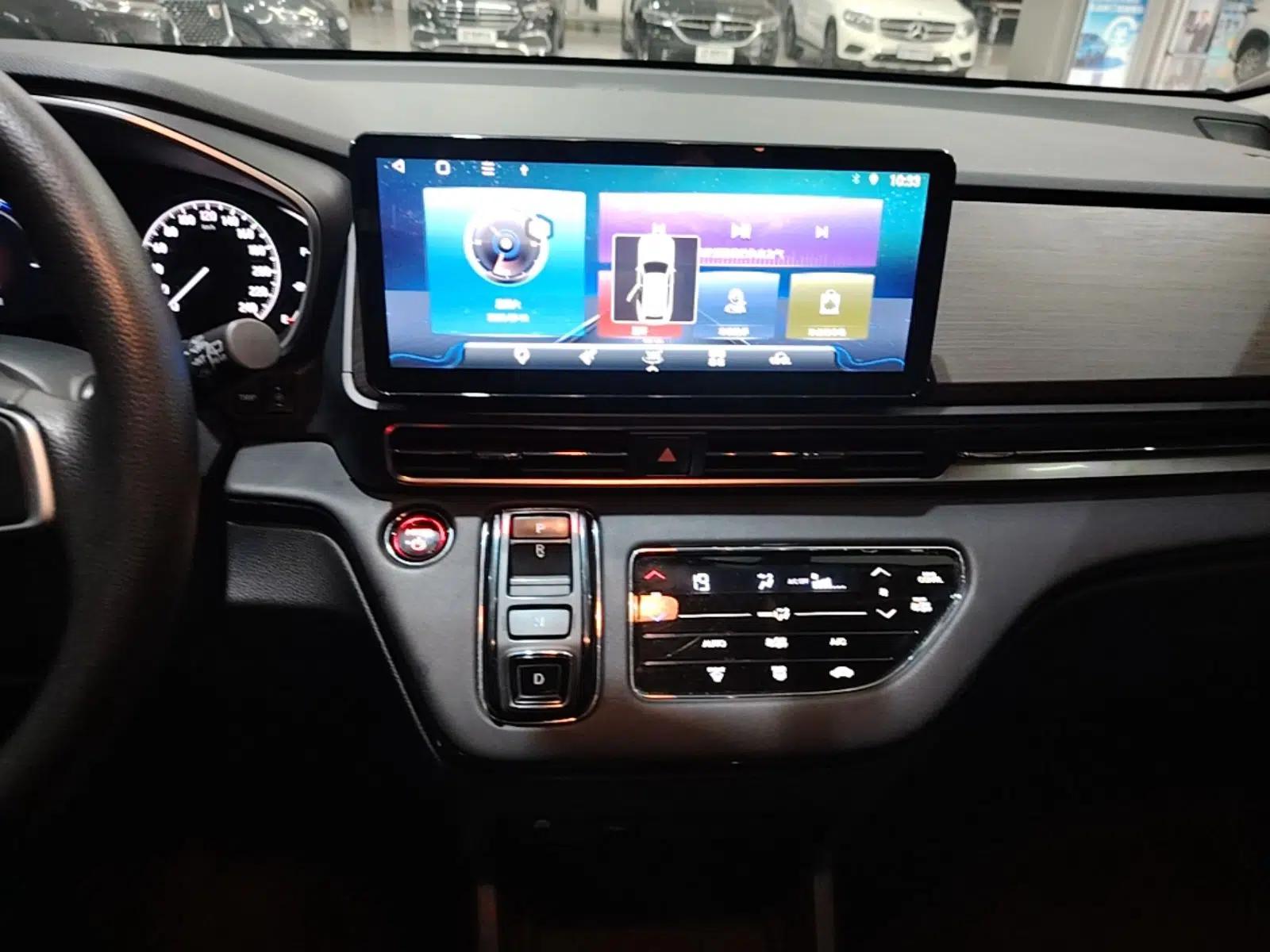 Honda Odyssey 2024 2.0L eHEV Sharp & Enjoy Edition — миниатюра 15