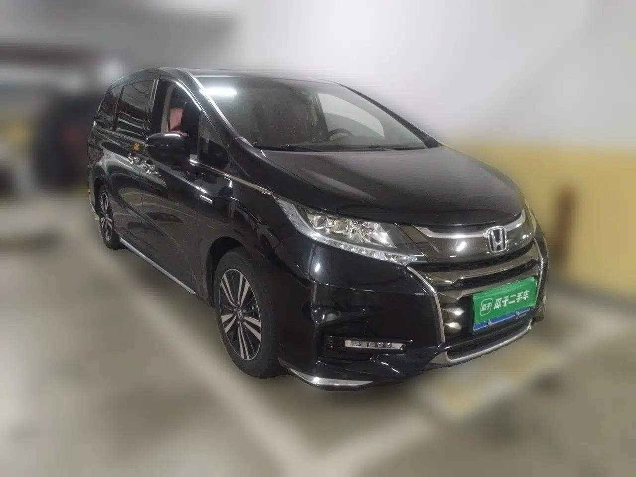 Honda Odyssey 2021 2.0L Rui·Luxury Edition — миниатюра 3