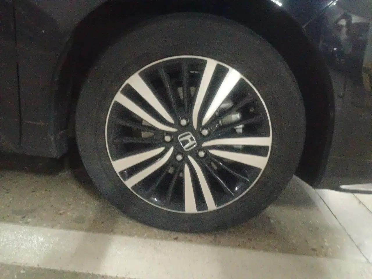 Honda Odyssey 2021 2.0L Rui·Luxury Edition — миниатюра 8