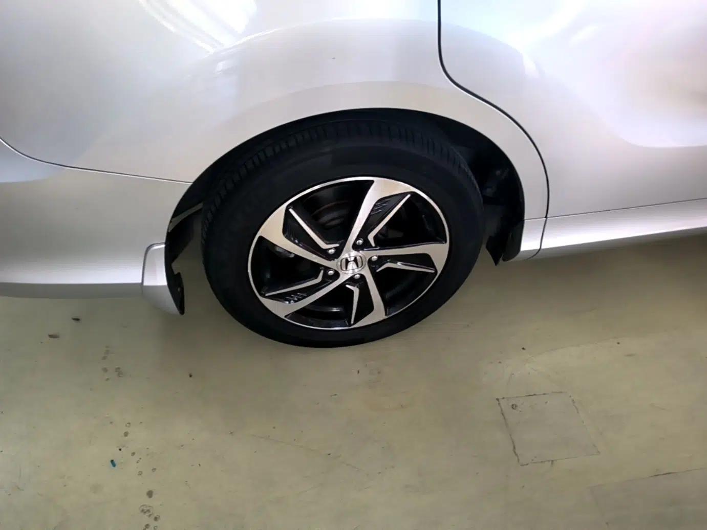 Honda Odyssey 2015 2.4L Smart Edition — миниатюра 11
