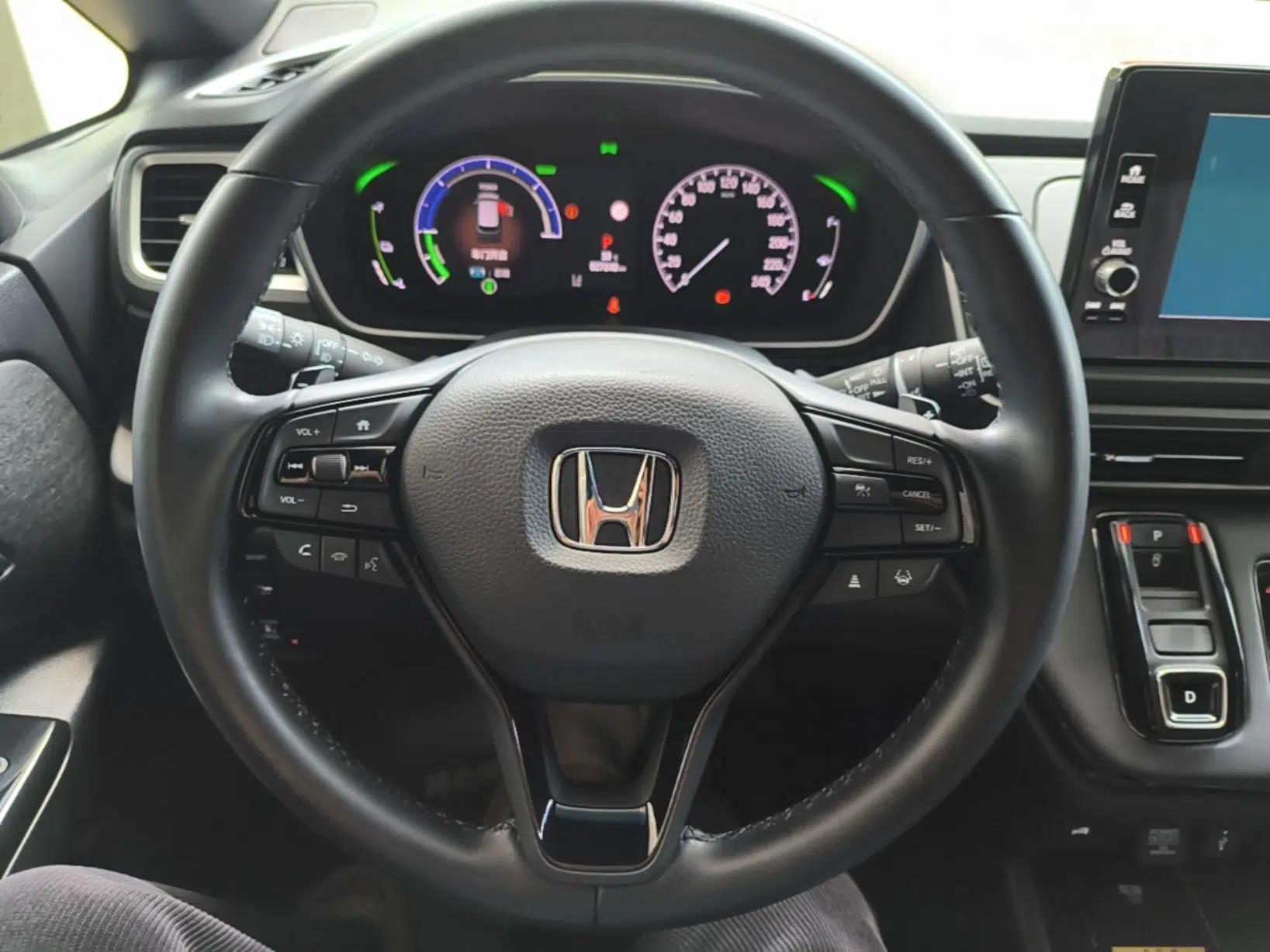 Honda Odyssey 2024 2.0L eHEV Sharp·Luxury Edition — миниатюра 13