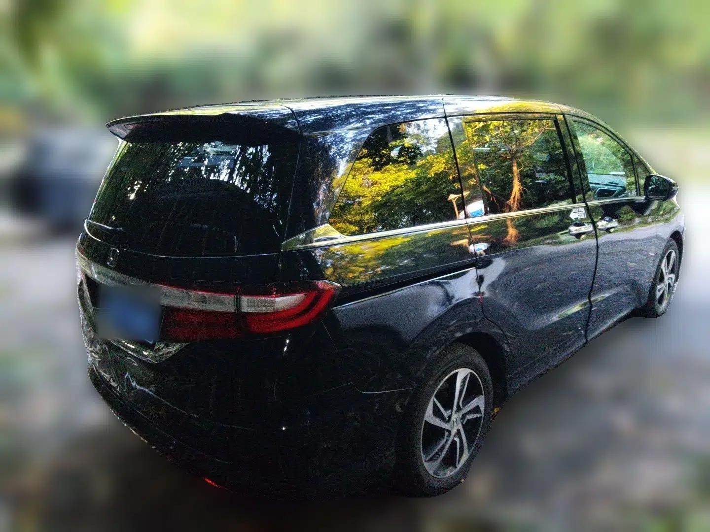 Honda Odyssey 2015 2.4L Smart Edition — миниатюра 6