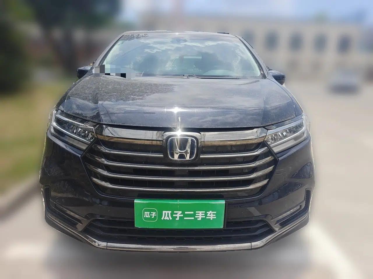Honda Odyssey 2022 2.0L eHEV Sharp·Luxury Edition — миниатюра 2