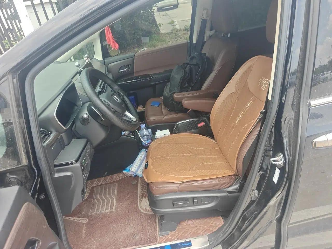 Honda Odyssey 2022 2.0L eHEV Sharp·Luxury Edition — миниатюра 15