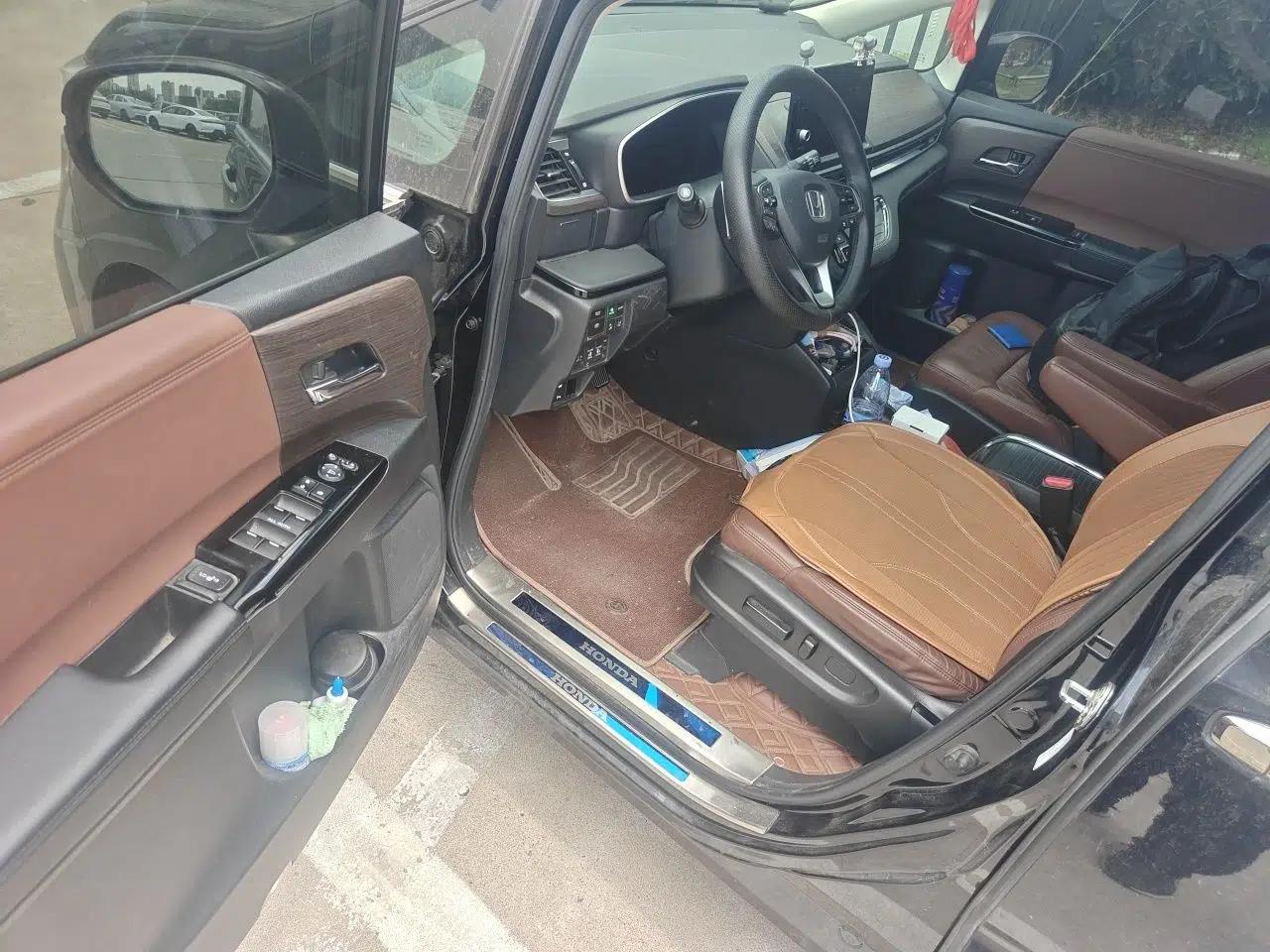 Honda Odyssey 2022 2.0L eHEV Sharp·Luxury Edition — миниатюра 16