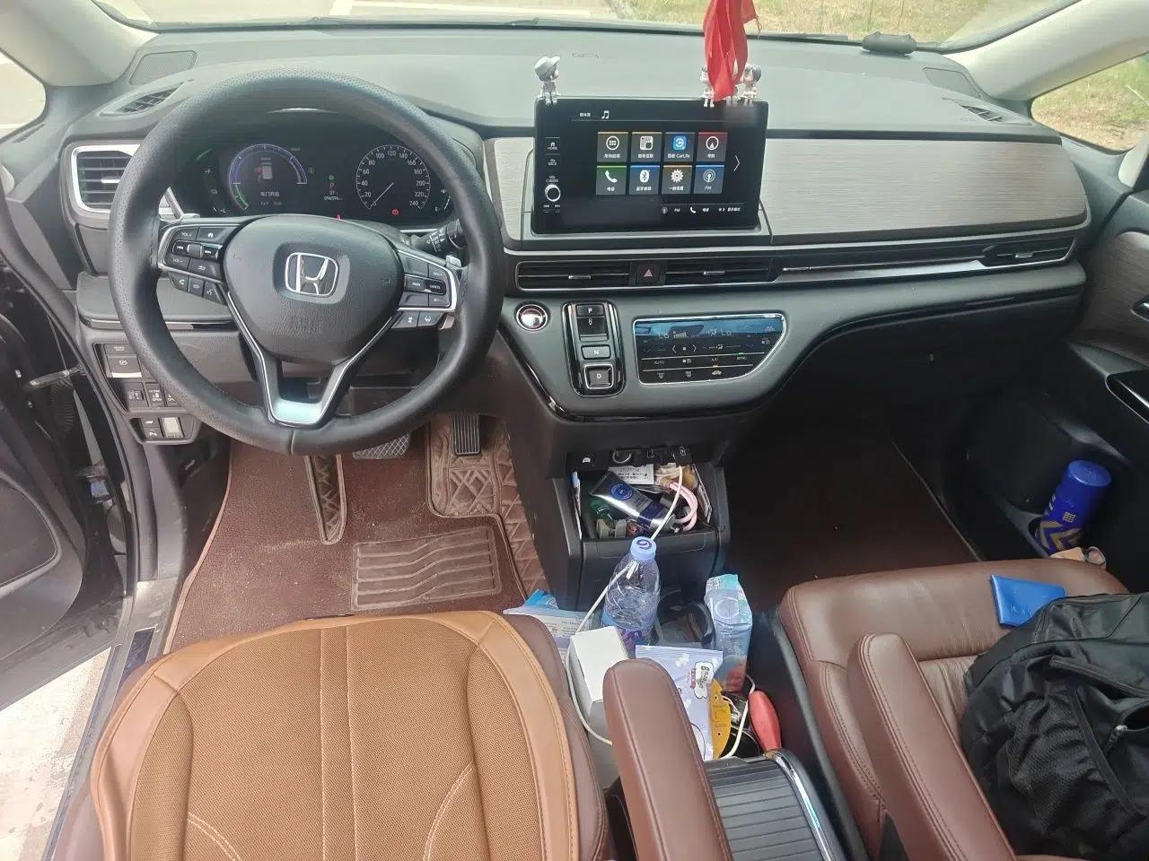 Honda Odyssey 2022 2.0L eHEV Sharp·Luxury Edition — миниатюра 9