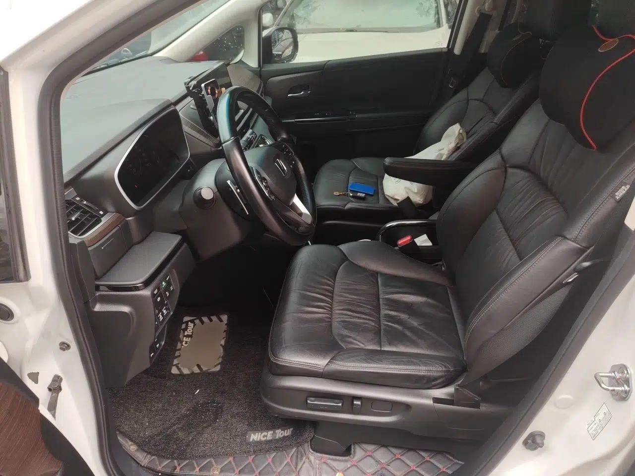 Honda Odyssey 2022 2.0L eHEV Sharp Enjoyment Edition — миниатюра 16