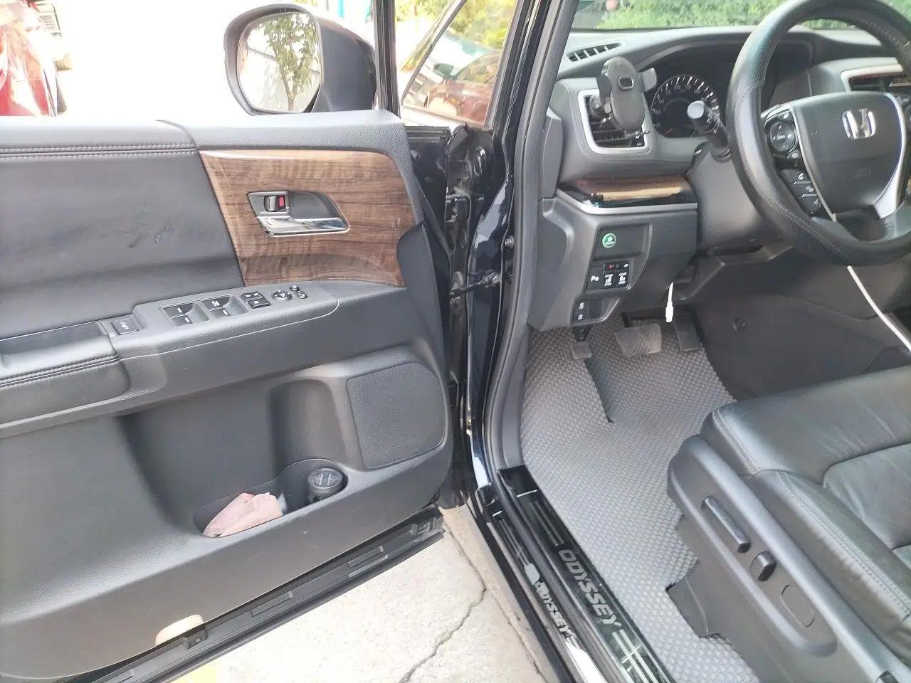 Honda Odyssey 2017 2.4L Smart Edition — миниатюра 16