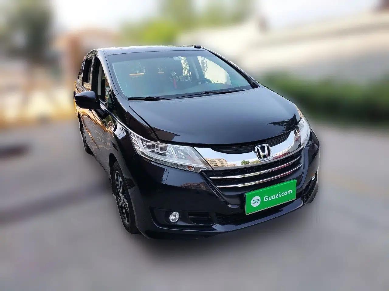 Honda Odyssey 2017 2.4L Smart Edition — миниатюра 3