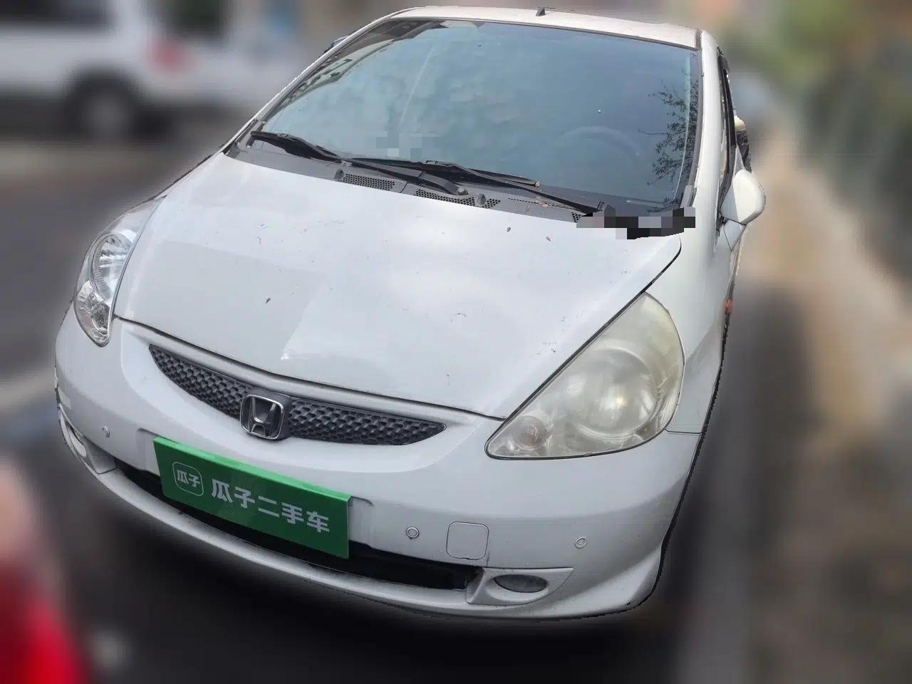 Honda Fit 2004 1.5L CVT — миниатюра 2