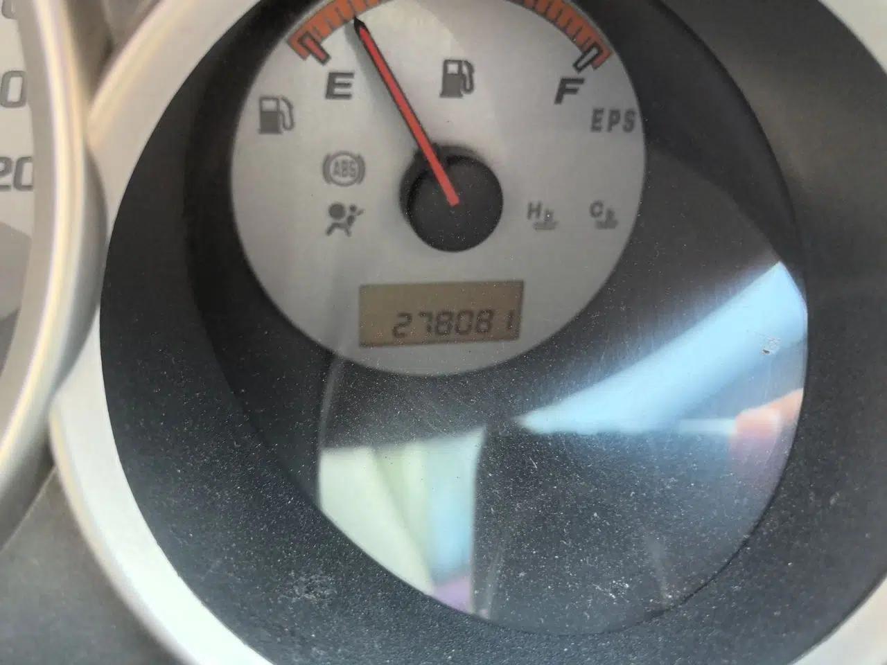 Honda Fit 2004 1.5L CVT — миниатюра 12
