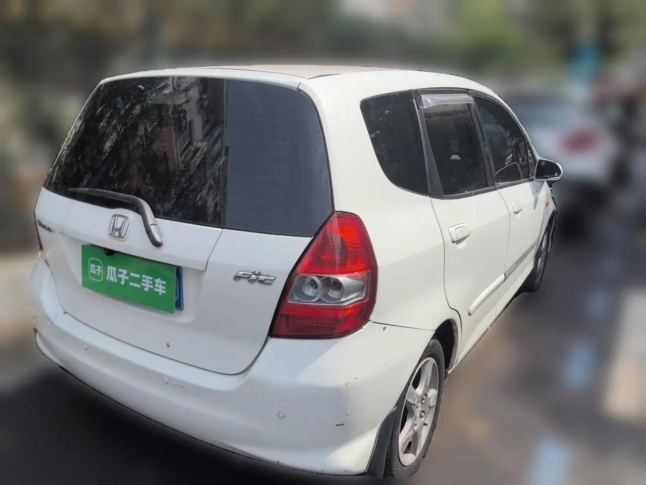 Honda Fit 2004 1.5L CVT — миниатюра 6