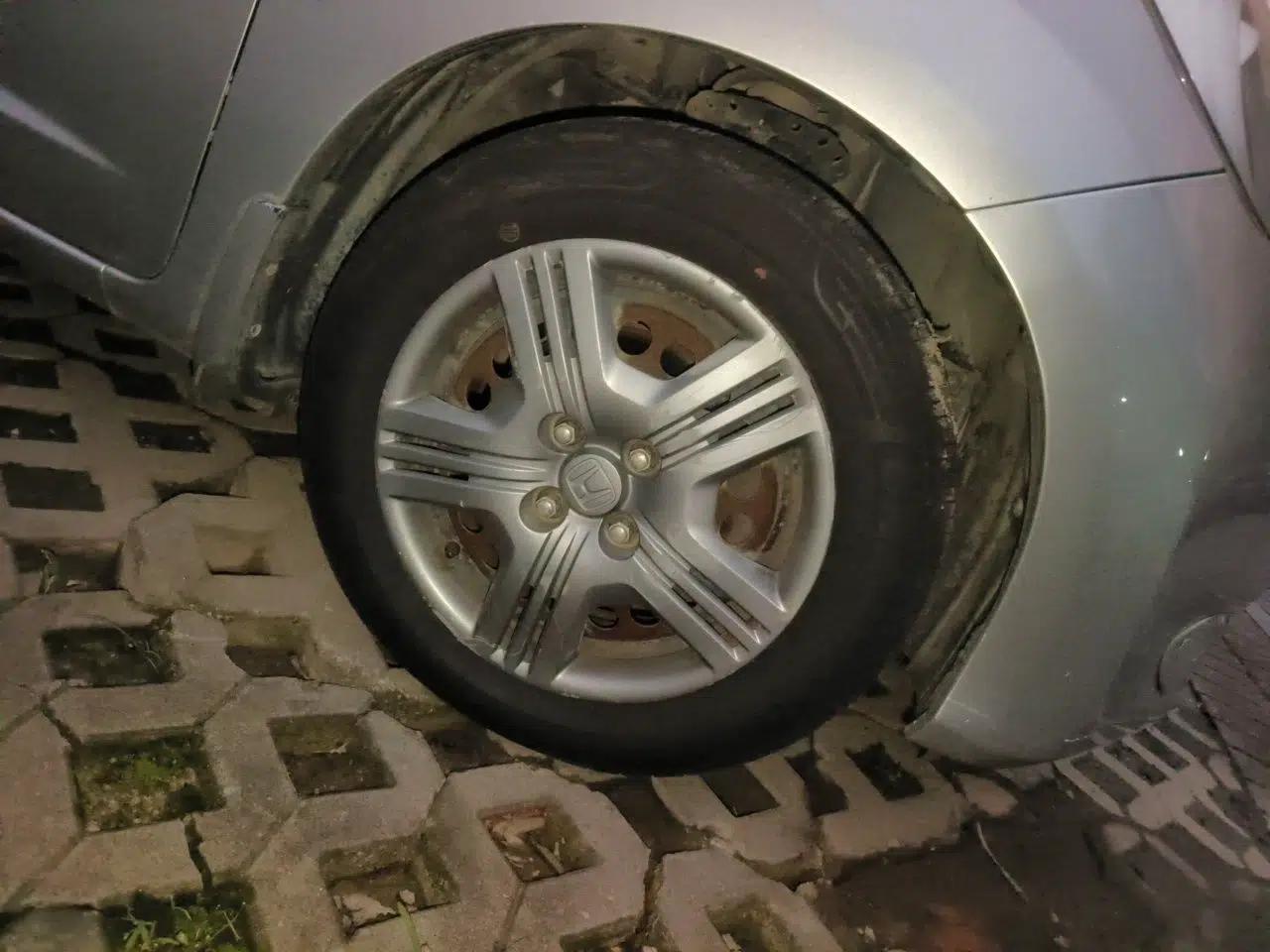 Honda Fit 2011 1.3L manual Comfort version — миниатюра 8