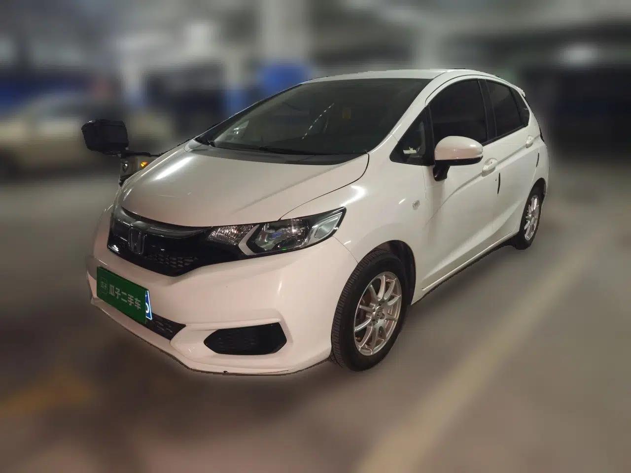 Honda Fit 2018 1.5L CVT Comfort Version — миниатюра 1
