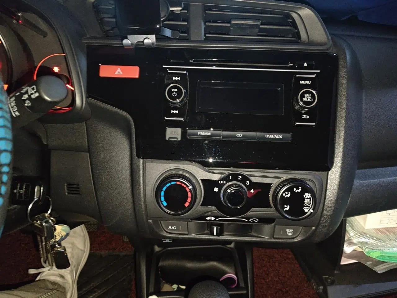 Honda Fit 2014 1.5L LX CVT Comfort Model — миниатюра 13