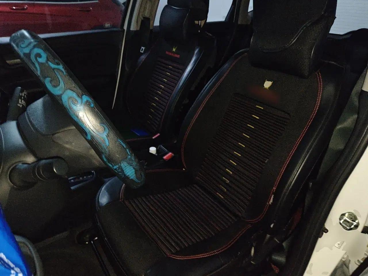 Honda Fit 2014 1.5L LX CVT Comfort Model — миниатюра 15