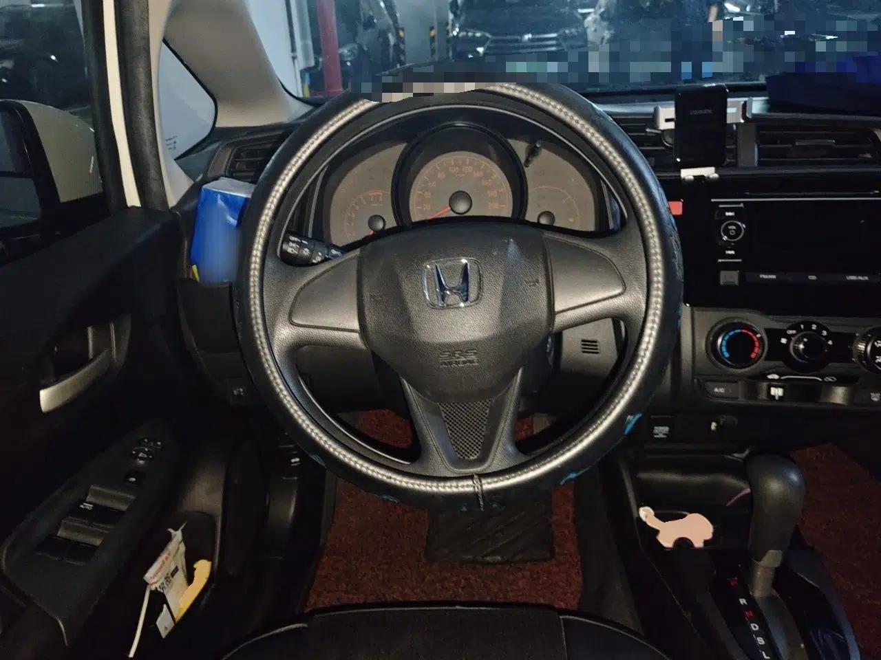 Honda Fit 2014 1.5L LX CVT Comfort Model — миниатюра 10